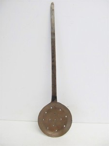 lot 42 image: Early Antique Solid Copper Straining Scoop Spoon