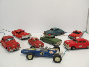 lot 146 image: Large Lot of Vintage Tin etc Electric Toy Cars
