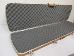 lot 229 image: GUN GUARD Portable GunRifle Case