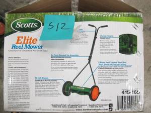 lot S12 image: Scotts 16 in. Manual Walk Behind Push Reel Lawn Mower