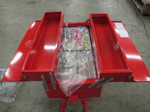 lot S23 image: BBQ TOOLBOX