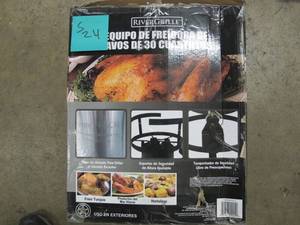 lot S24 image: RiverGrille 30 Qt. Turkey Fryer Package