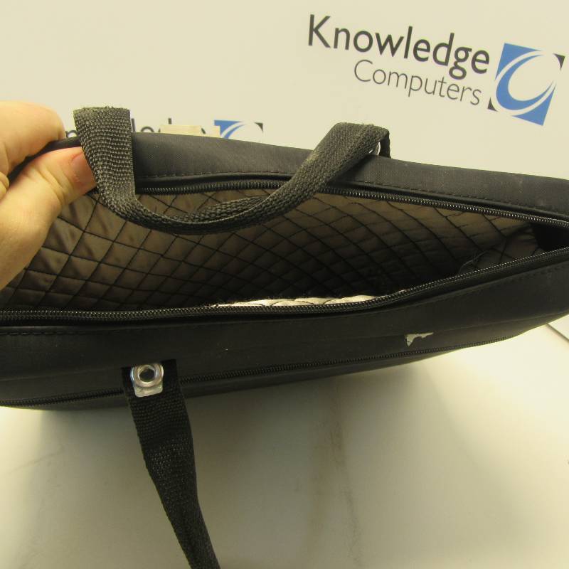 lot 82 image: Labtop Bag