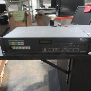 lot 24 image: Extron System 7SC