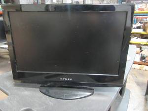 lot 40 image: 24 in DYNEX TVMonitor  Tested Working with stand