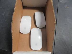 lot 57 image: 3x Apple Wireless Mice