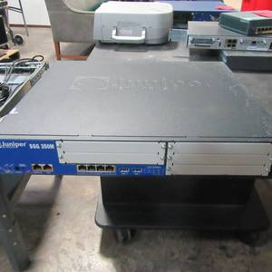 lot 91 image: Juniper Networks Secure Services Gateway PN SSG-350M wrackmounts