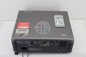 Eiki EIP-3000N Projector