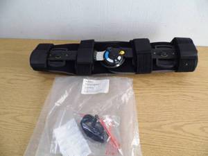 lot 3 image: Knee brace