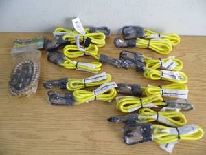 lot 15 image: Lot of Bungee Type Cords