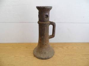 lot 82 image: Racine Jack Stand