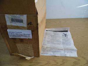 lot 5 image: Johnson Controls Humidity Controller