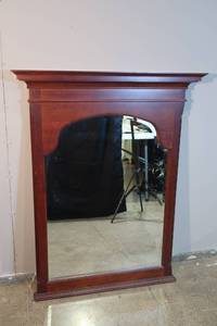 lot 9 image: Wooden Wall Mirror