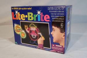 lot 18 image: Lite Brite