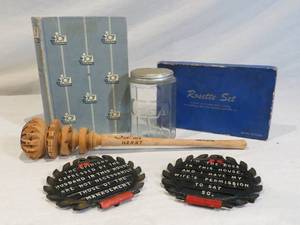 lot 29 image: VINTAGE Kitchenware