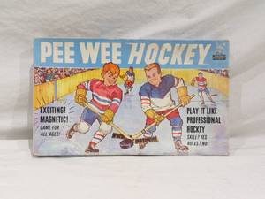 lot 49 image: VINTAGE Pee Wee Hockey Game