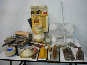 lot 3 image: Lot of Paint Tools & Sheet Rock Tools