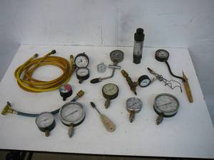 lot 7 image: Gauges, Hoses, Testers