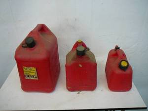 lot 25 image: Lot Of Gas Cans
