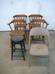 lot 46 image: Lot of Chairs