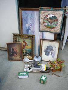 lot 53 image: Lot of Home Decor