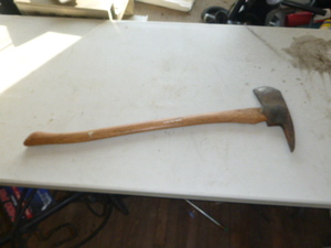 lot 25 image: Vintage Collins Hartford Firemans Axe