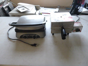 lot 28 image: Farberware Panini Press and Waffle Maker