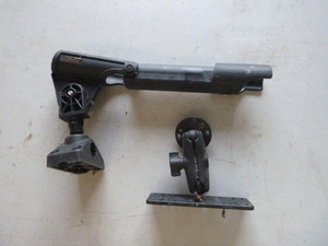 lot 29 image: Cabela Quick Draw Rod Holder