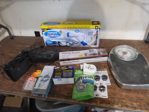 lot 56 image: Household Items