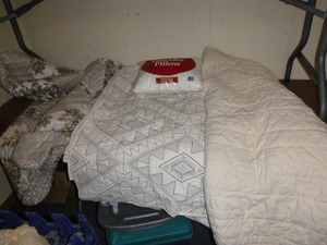 lot 60 image: 2 Quilts
