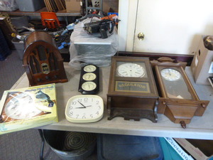 lot 89 image: Wall Clocks and Radio