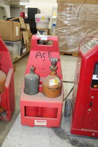 lot 15 image: Acetylene Oxygen Torch Tank Set with Smith Carrier