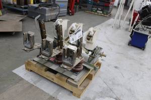 lot 4 image: 2013 Versarupter Interrupter Switch