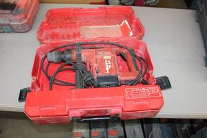 lot 53 image: Hilti TE24, Case