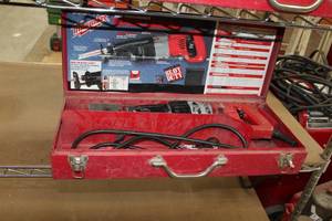 lot 68 image: Milwaukee Heavy Duty Sawzall 6528, Metal Case