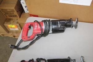 lot 75 image: Milwaukee Heavy Duty Sawzall 6528