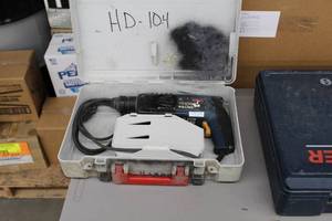 lot 86 image: Bosch Bulldog 11210VSR Rotary Hammer, Case