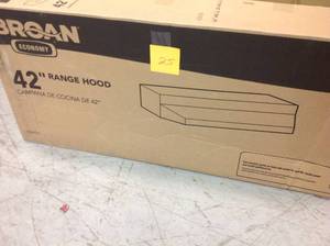 lot 25 image: Broan 42000 Series 42 in. Under Cabinet Range Hood with Light in Whiteopen box in like new condition