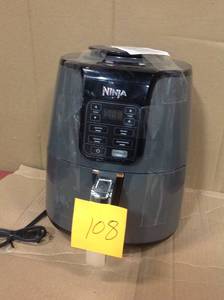 lot 108 image: 4 Qt. Electric Air Fryer by Ninja USED in working condition