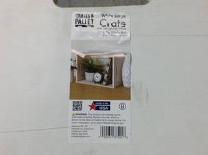 lot 135 image: Lot of 3 Crates & Pallet Large Washed Wood Crate In White 18 Lx12.5 Wx9.5 not used