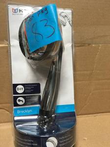 MOEN Brecklyn 8-Spray 4 in. Handheld Shower in Chrome in good condition open box