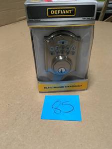 Defiant Single Cylinder Satin Nickel Castle Electronic Keypad Deadbolt in good condition open box