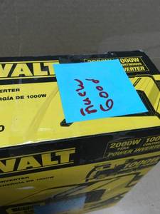 Dewalt 1000-Watt Power Inverter DXAEPI1000 in good condition open box