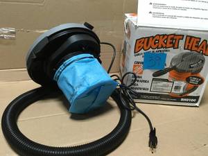 Bucket Head 5 Gal. 1.75-Peak HP Wet Dry Vac in good condition open box
