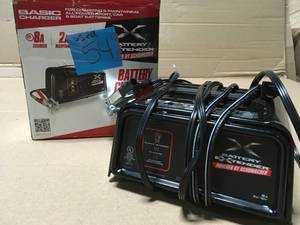 Schumacher Battery Extender 6-Volt or 12-Volt, 8 Amp Battery ChargerMaintainer in good condition open box