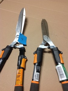 Lot of 2 Fiskars Telescoping Power-Lever Hedge Shears in good condition
