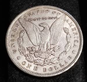 lot 15 image: 1900 MORGAN SILVER DOLLAR