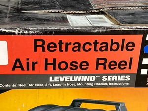 lot 8 image: Legacy Levelwind Series Retractable...