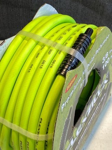 lot 85 image: New Legacy FlexZilla 38x100 Prem...