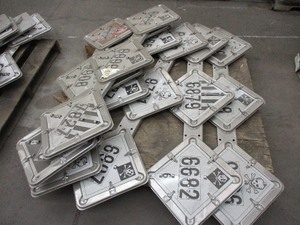 7 - GANG FLIP PLACARD ASSY BRACKET